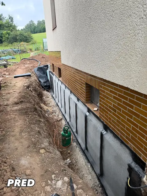 Izolace spodní stavby rodinného domu – před úpravou okolí
